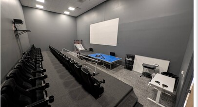 1640 S State St, Unit Executive Suite in Orem, UT - Foto de edificio - Building Photo