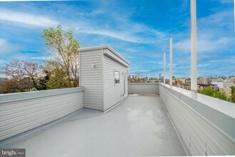 2424 Nicholas St in Philadelphia, PA - Building Photo - Building Photo