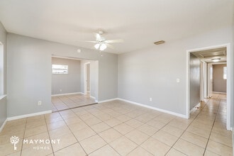 5608 32nd Ave N in St. Petersburg, FL - Foto de edificio - Building Photo