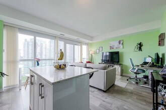 165-1165 Legion Rd N in Toronto, ON - Building Photo - Building Photo