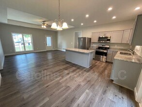 5 Lombard Ln in Greenville, SC - Building Photo - Building Photo