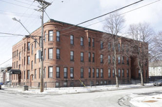 Canadian Terrace in Minneapolis, MN - Building Photo - Building Photo