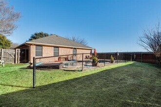 856 Santa Fe Dr in Saginaw, TX - Building Photo - Building Photo