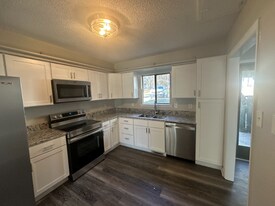 4720 Walden Pond Dr in Raleigh, NC - Building Photo