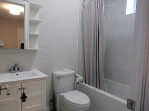 Basement Bachelors Rental in Toronto, ON - Building Photo - Building Photo