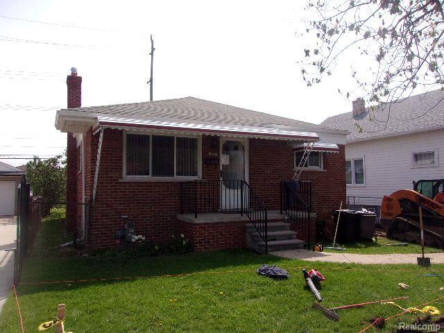 1071 Lindbergh St Photo