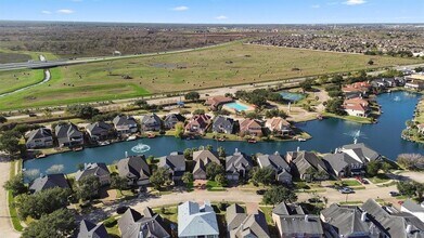 14326 Tasmania Ct in Sugar Land, TX - Building Photo - Building Photo