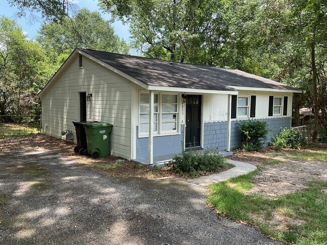 property at 4835 Avery St