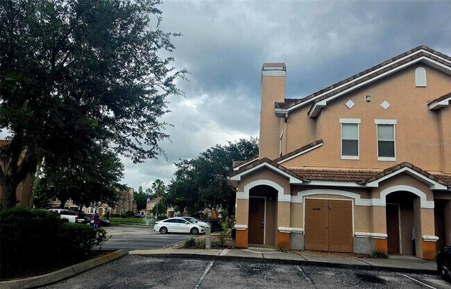 17983 Villa Creek Dr in Tampa, FL - Building Photo - Building Photo