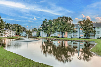 Trinity Lakes in Cordova, TN - Foto de edificio - Building Photo