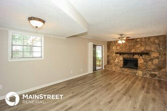 5946 Twilight Trail in Morrow, GA - Foto de edificio - Building Photo