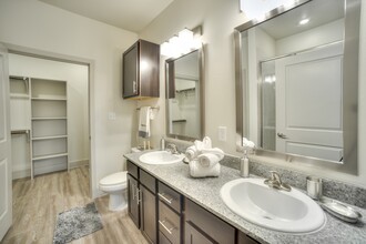 Milwee Street Apartments in Houston, TX - Building Photo - Building Photo