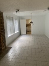 12322 Split Rail Ln in Houston, TX - Foto de edificio - Building Photo