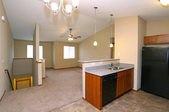 Healing Stone Court Apartments in Normal, IL - Building Photo - Interior Photo