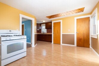 45 Thatcher St in Brockton, MA - Building Photo - Building Photo