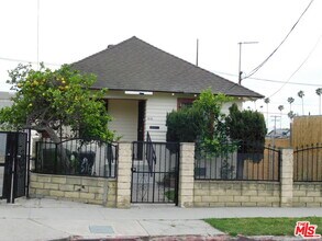 616 W 58th St in Los Angeles, CA - Building Photo - Building Photo