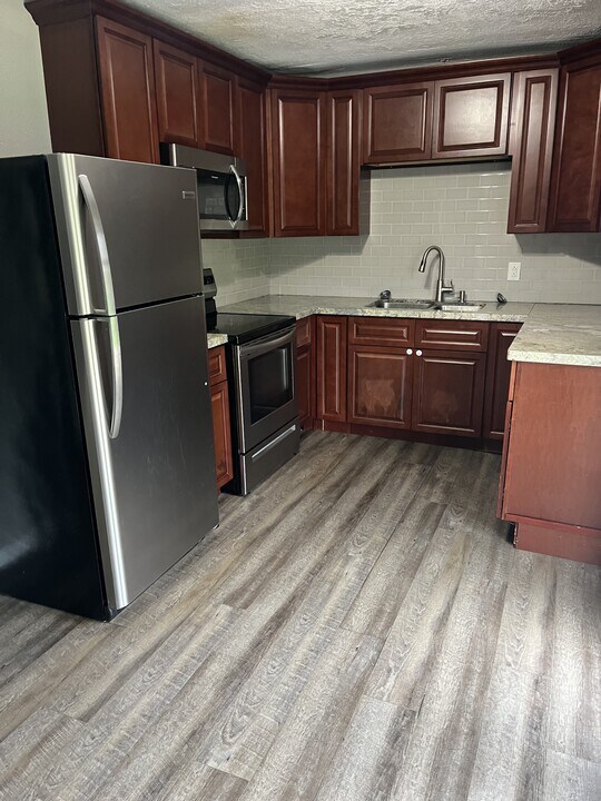 5370 Laverna Dr in Beaumont, TX - Building Photo