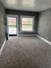 11618 Angelus Ave in Cleveland, OH - Foto de edificio - Building Photo