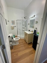 305 S James St in Ludington, MI - Building Photo