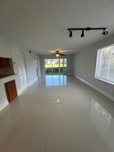 5104 Glenmoor Dr in West Palm Beach, FL - Building Photo - Building Photo