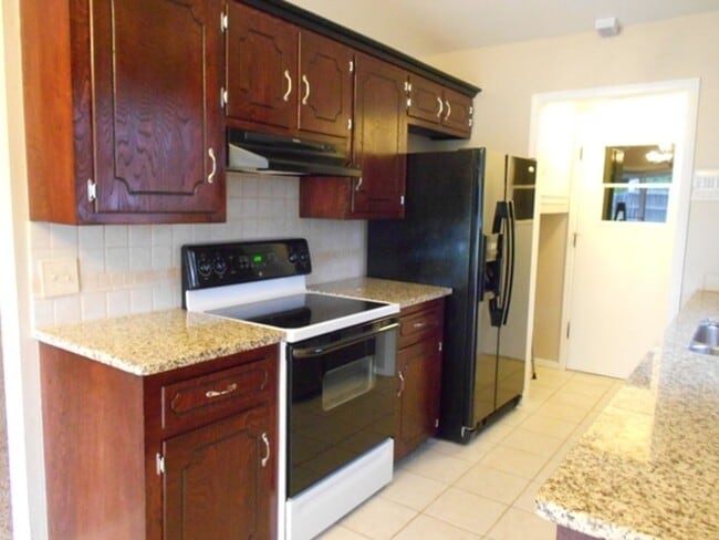 305 NE 46th St in Lawton, OK - Building Photo - Building Photo