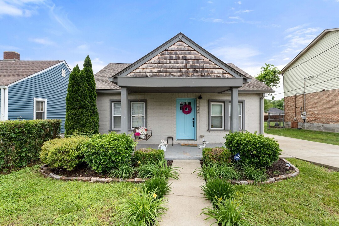 1629 24th Ave N in Nashville, TN - Building Photo