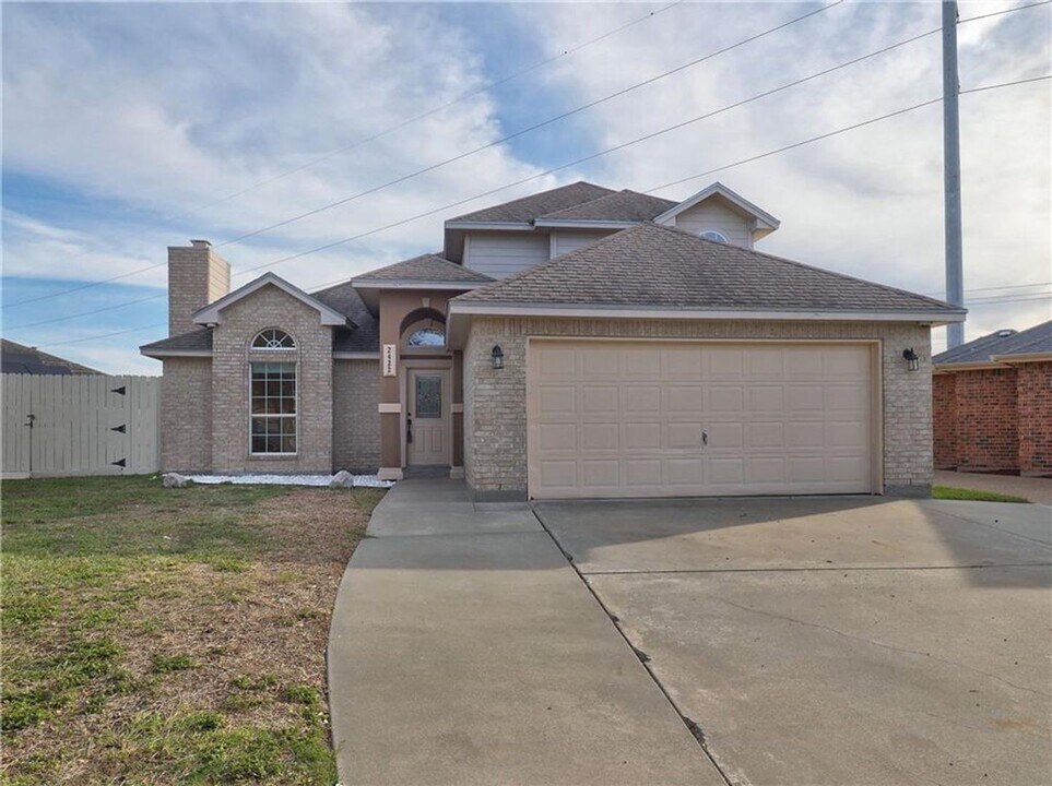 2422 Songbird Ln in Corpus Christi, TX - Building Photo