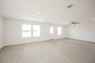 11742 California Rose in Converse, TX - Building Photo - Building Photo