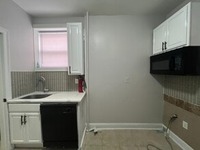 234 56th St, Unit 1 in West New York, NJ - Foto de edificio - Building Photo