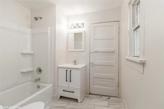 property at 1921 Logan Ave