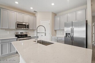 13 Boracay Cir in Saint Johns, FL - Building Photo - Building Photo