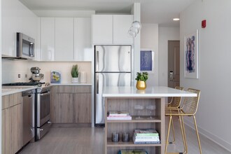 2357 N Lincoln Ave in Chicago, IL - Foto de edificio - Building Photo