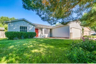 5603 S Snapdragon Pl in Boise, ID - Building Photo