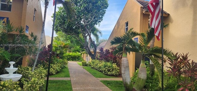 property at 959 SE 2nd Ave