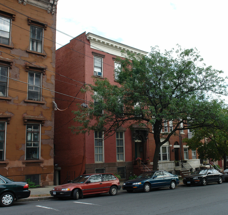47 Ten Broeck St in Albany, NY - Foto de edificio
