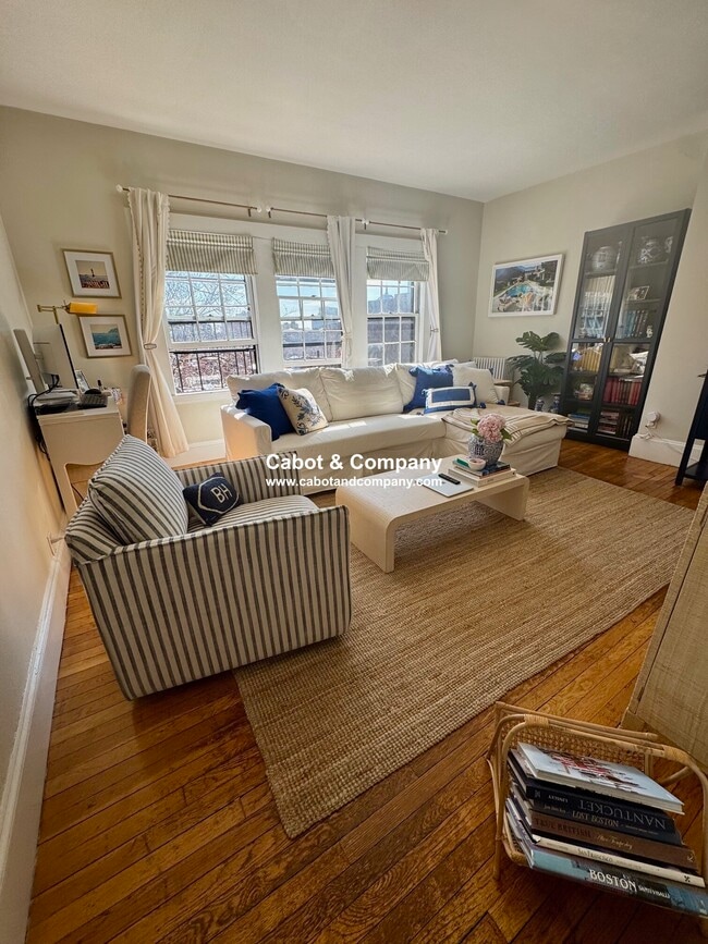 85 Mount Vernon St, Unit 9 in Boston, MA - Building Photo - Building Photo