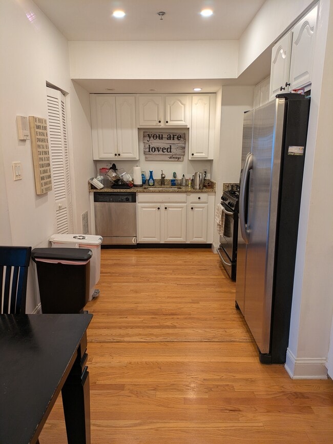 95 Webster Ave, Unit 2R in Jersey City, NJ - Foto de edificio - Building Photo