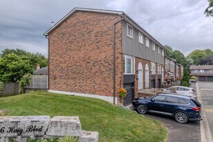 1590 Haig Blvd in Mississauga, ON - Building Photo