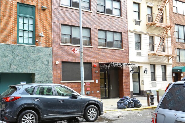 417 E 76th St in New York, NY - Building Photo - Building Photo