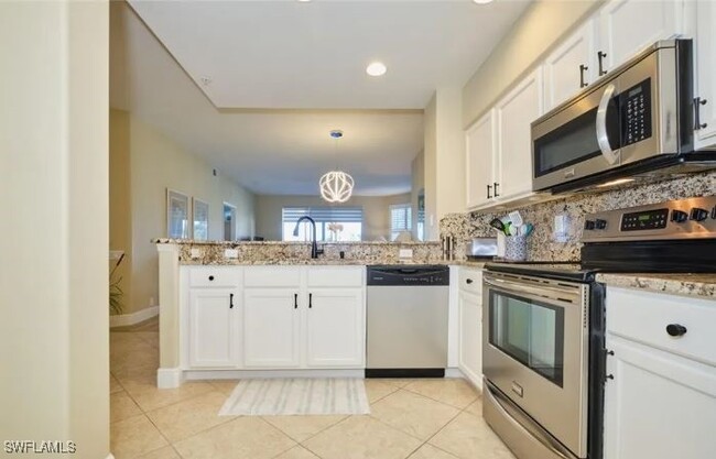 16400 Millstone Cir in Ft. Myers, FL - Building Photo - Building Photo