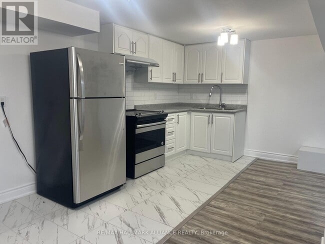property at 29 Savona Dr