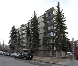 Weatherford Place in Calgary, AB - Building Photo - Building Photo