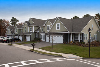 Fairfield Townhouses At Ridge in Ridge, NY - Building Photo - Building Photo