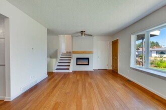 3333 SE 167th Ave in Portland, OR - Building Photo - Building Photo