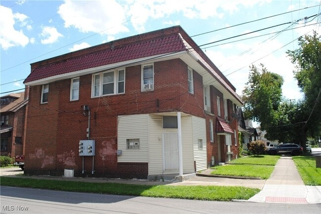 property at 3173 W 38th St