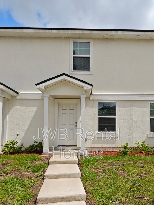 8498 McGirts Village Ln in Jacksonville, FL - Building Photo - Building Photo