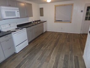 2545 Theresa St in Lincoln, NE - Building Photo - Building Photo