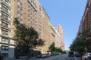 Manchester House Apartments in New York, NY - Building Photo