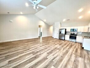102 Mohawk Trail in Wilmington, NC - Building Photo - Building Photo
