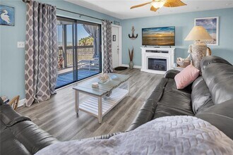 200 120th Ave W in Treasure Island, FL - Building Photo - Building Photo